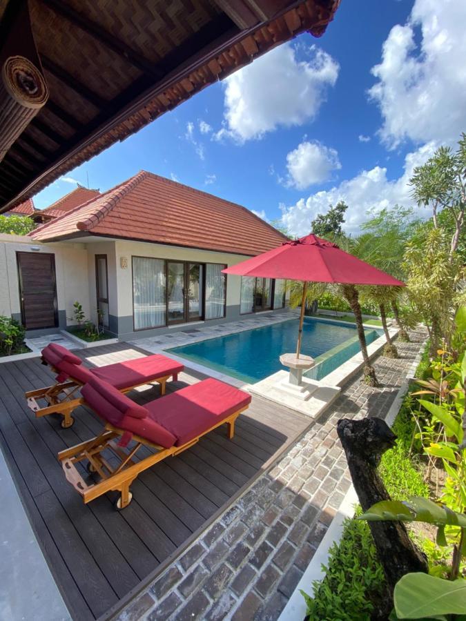 The Awan Villas - Chse Certified Семиняк Екстериор снимка