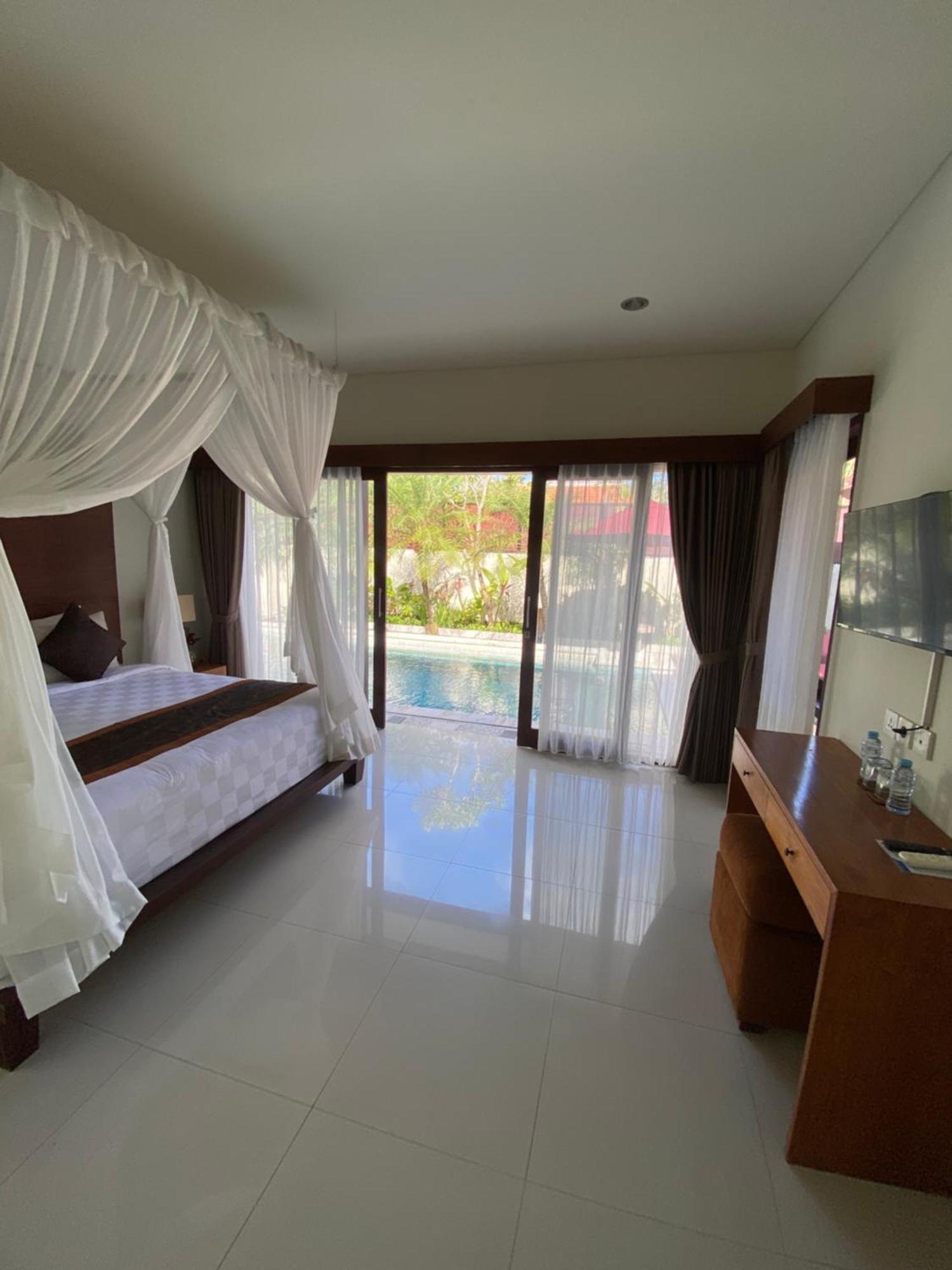 The Awan Villas - Chse Certified Семиняк Екстериор снимка